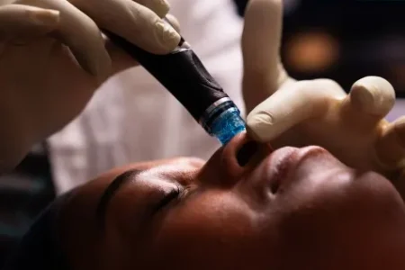 imageye___-_imgi_25_68e03b990bccb87fdacd85c5_Hydrafacial Inset 3