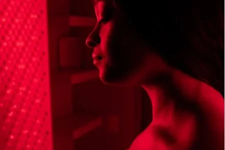 imageye___-_imgi_25_68e03bfbe607db5fff7431e4_Red Light Inset 3