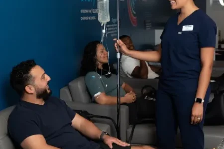 imageye___-_imgi_25_68e03f08013bd2daf69e867c_Niagen (NR) IV Drips Inset 3