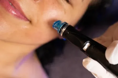 imageye___-_imgi_27_68e03b96a83051e211022a4e_Hydrafacial Inset 4