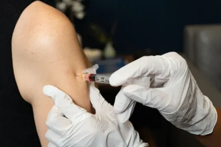 imageye___-_imgi_31_68c051b2ac8e93c9096eacd2_IM Shots Inset 2